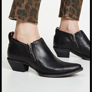 Frye Sasha Moto bootie size 7.